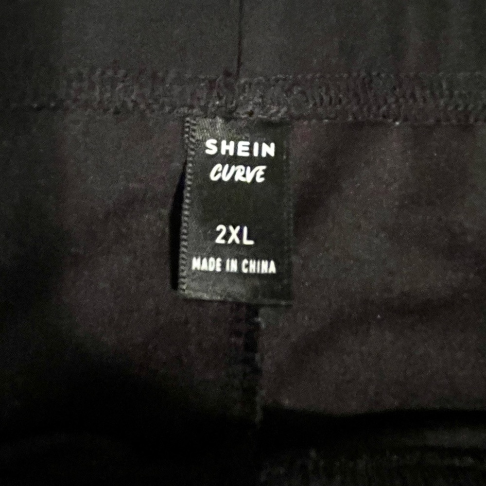 Split hem pants - Picture 3 of 3